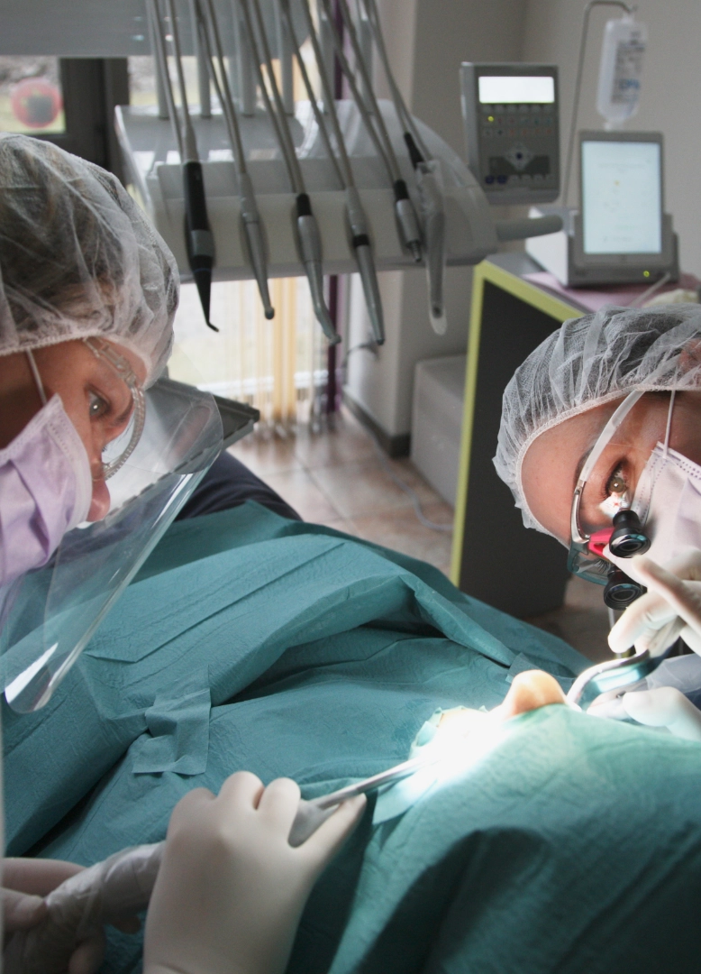 procedura-in-sicurezza-per-salute-denti-del-paziente